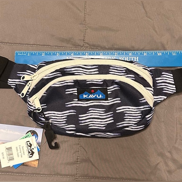 KAVU bag NWT - Picture 2 of 3